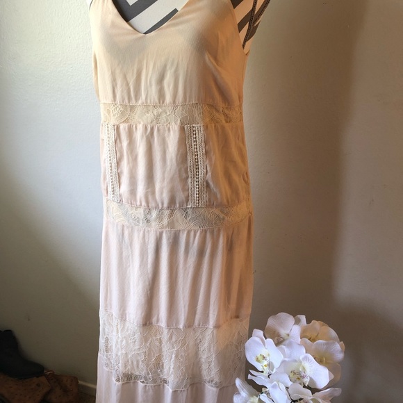 NWOT ASTR Beige Beach Summer Maxi Dress - Picture 3 of 8
